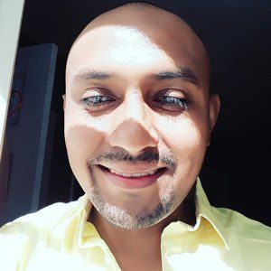 Meet your Posher, Leyva